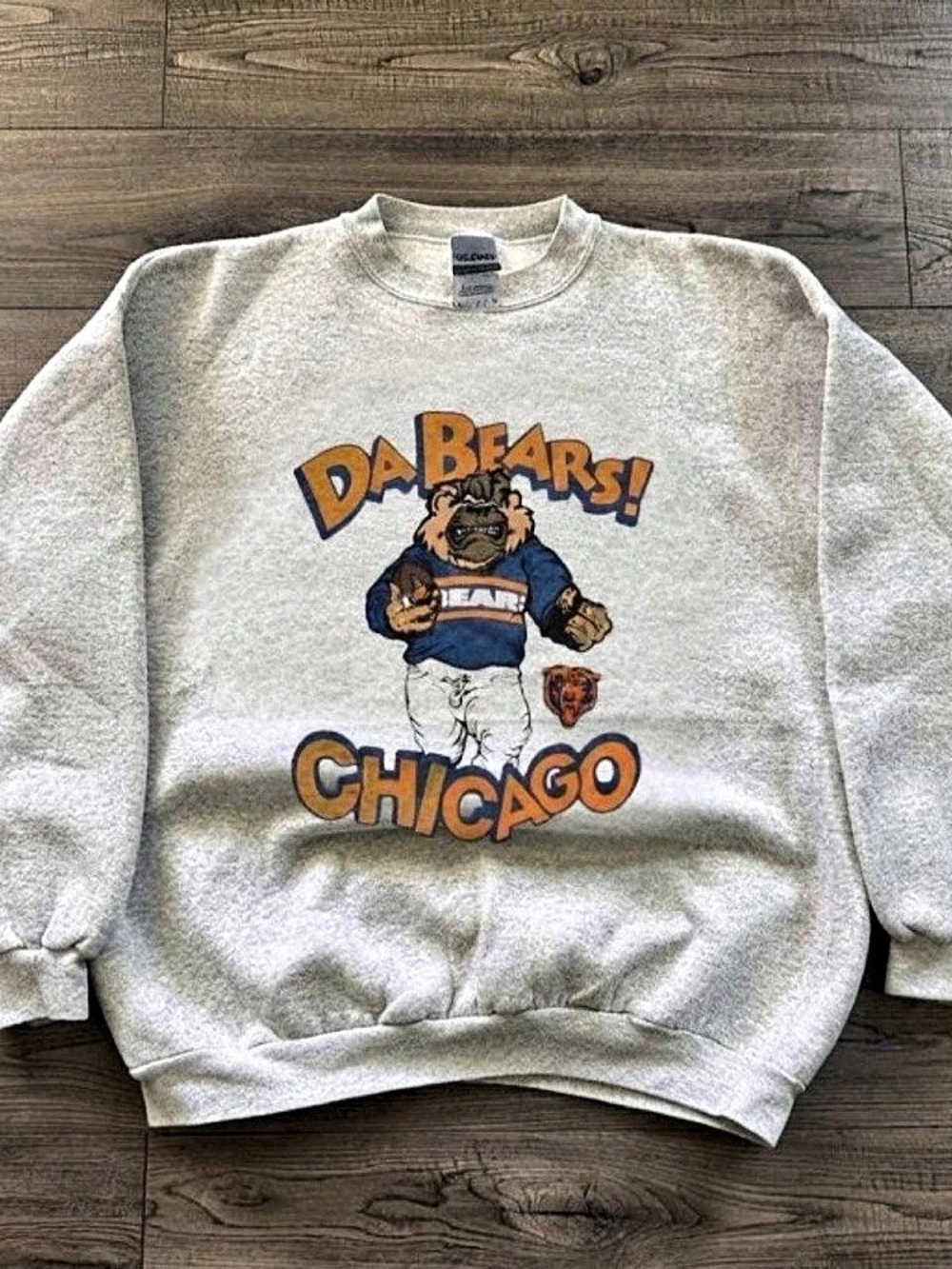 Gildan Graphic Chicago Bear Sweatshirt